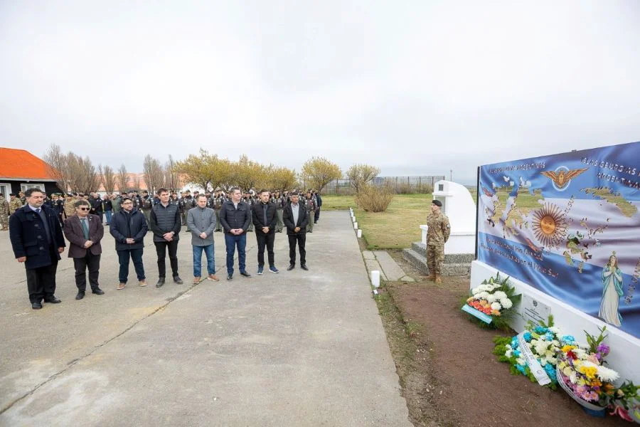 La Base Aeronaval Río Grande conmemoró el 77° Aniversario en la ciudad