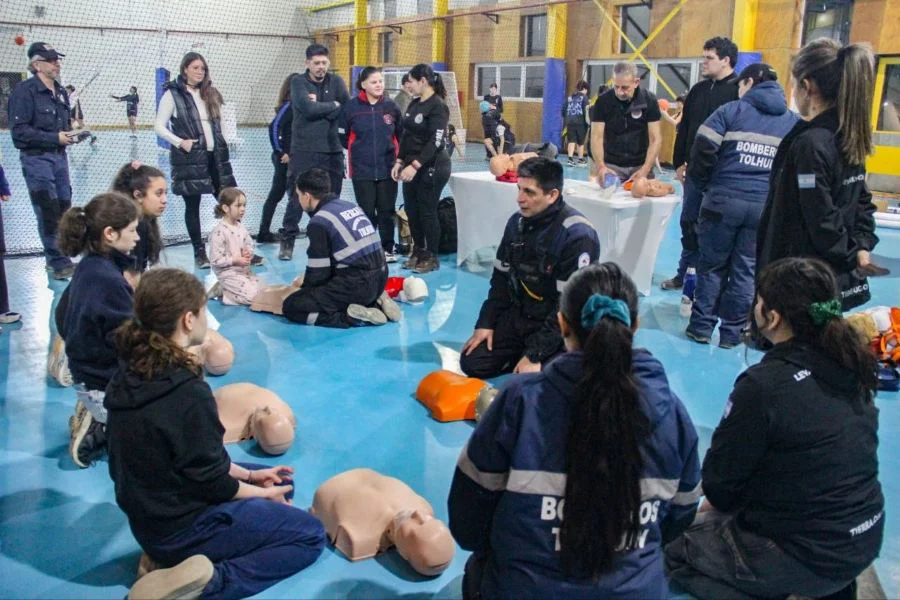 Dictaron capacitación en Primeros Auxilios y RCP a deportistas en Tolhuin