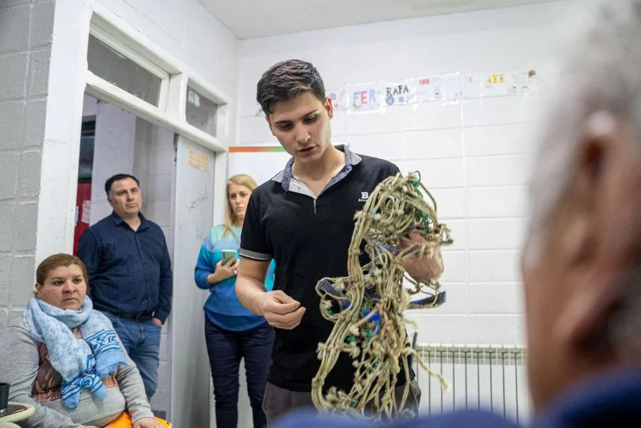 Se brindó una capacitación en cultivo de mejillones bajo el sistema Bouchot