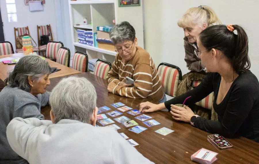 Se fortalecen los espacios de encuentro de estimulación para adultos mayores