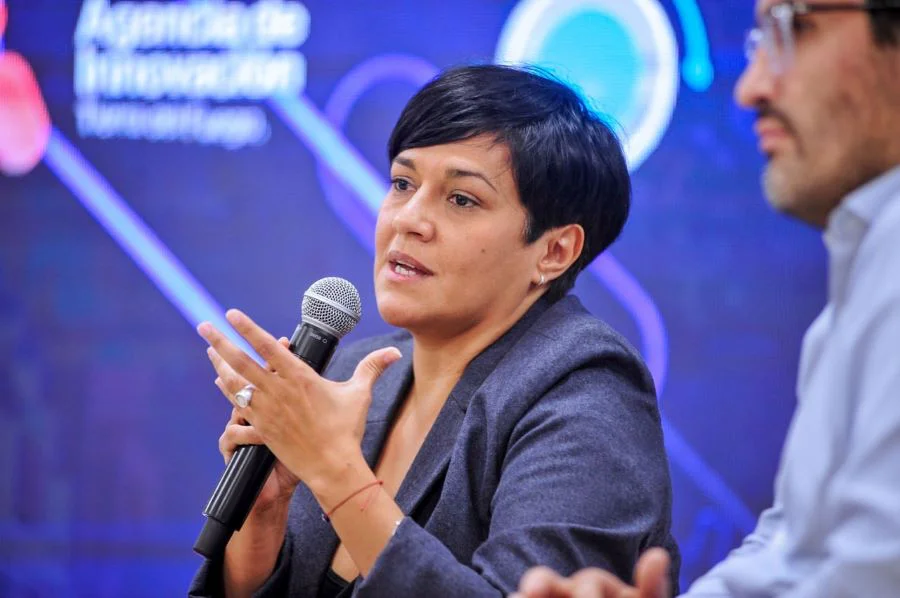 photo_5057797387090332602_y