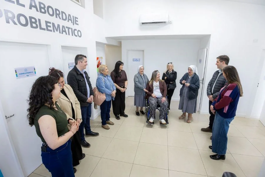 La hermana Carla Riva visitó el Centro de Abordaje Integral en Consumos Problemáticos